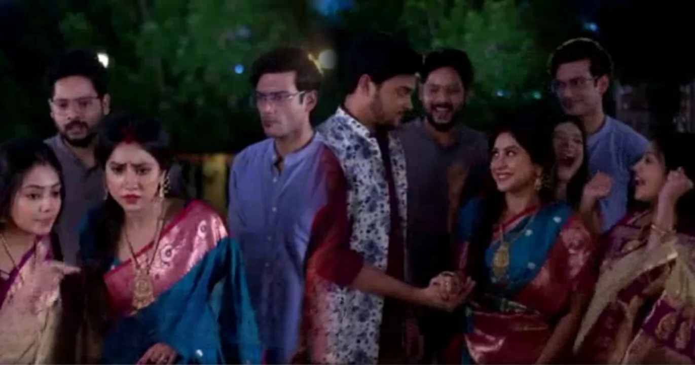 Tollywood,Zee Bangla, serial Phulki, entertainment, Dibyani Mondal, Abhishek Bose, অভিষেক বোস, টলিউড, জি বাংলা,সিরিয়াল, ধারাবাহিক, ফুলকি, বিনোদন, দিব্যানী মন্ডল
