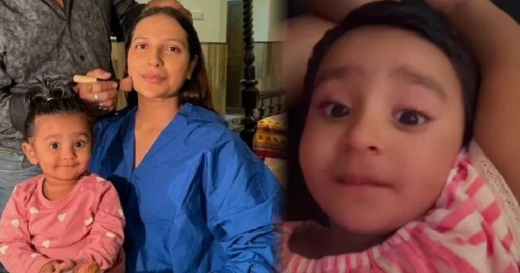 Yalini Chakraborty cute moment